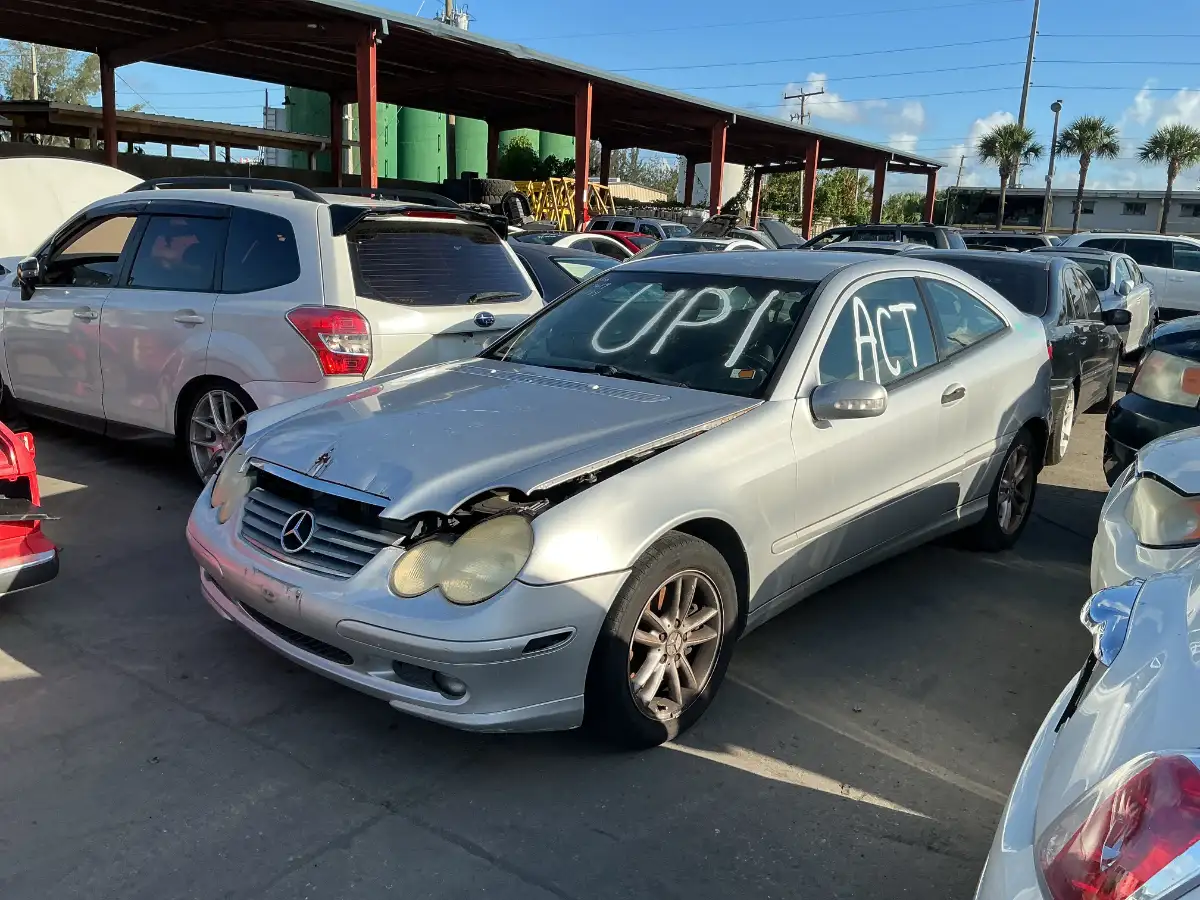 Photo of 2003 Mercedes-Benz C-Class
