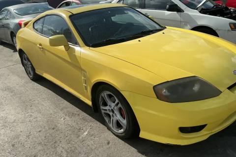 Photo of 2005 Hyundai Tiburon