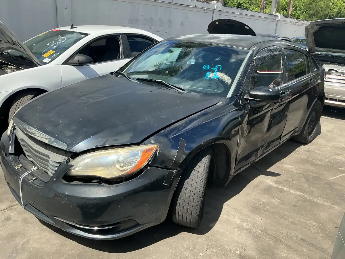 Photo of 2012 Chrysler 200
