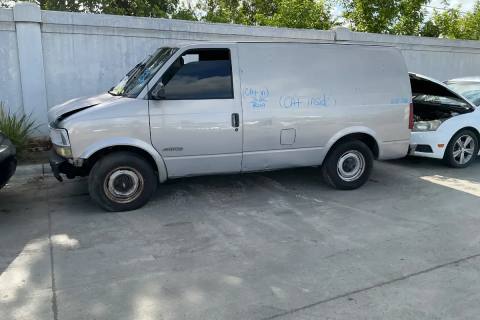 Photo of 2000 Chevrolet Astro