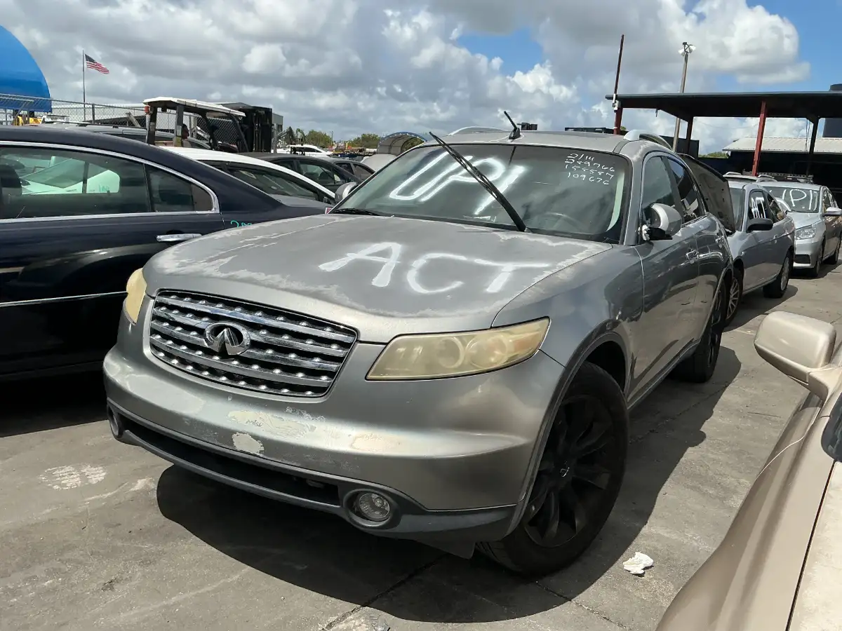 Photo of 2004 Infiniti Fx35