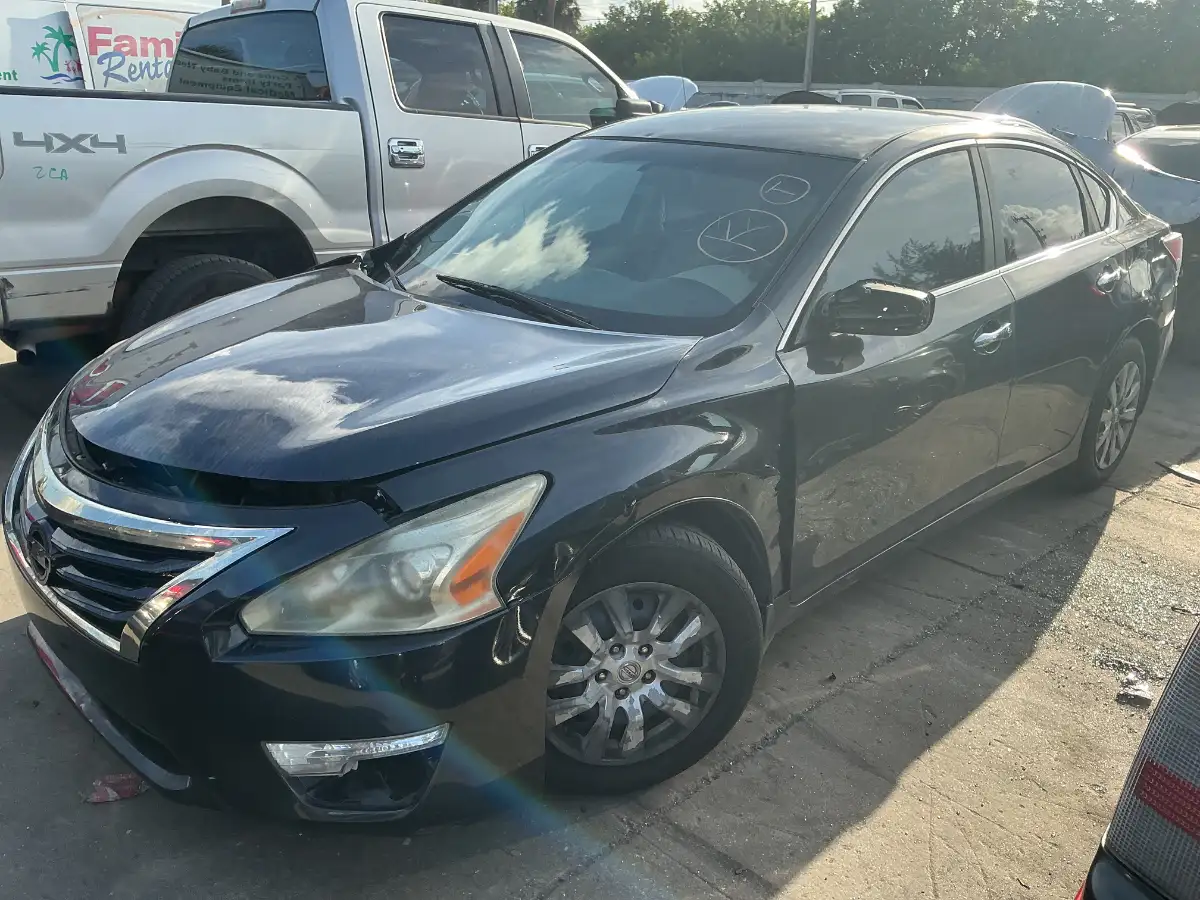 Photo of 2015 Nissan Altima