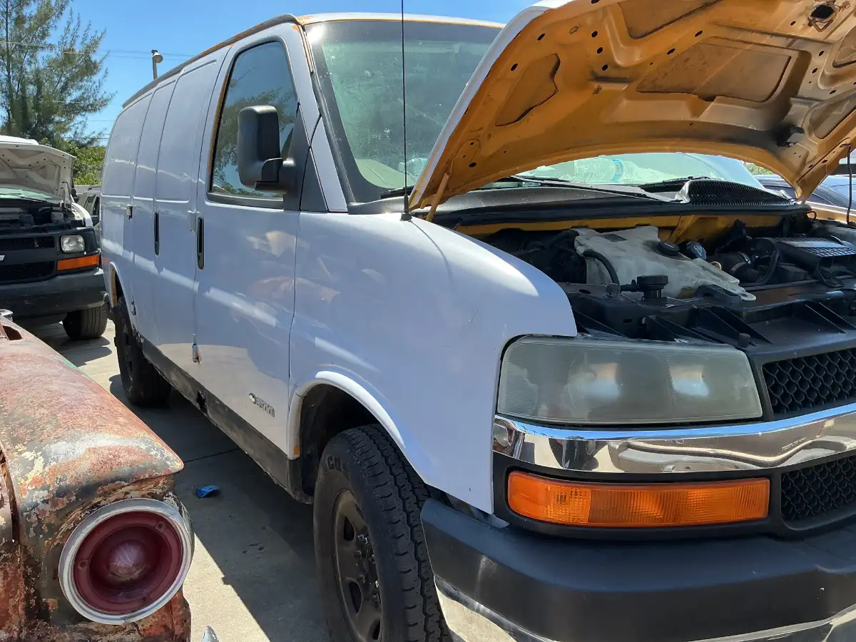 Photo of 2006 Chevrolet Express