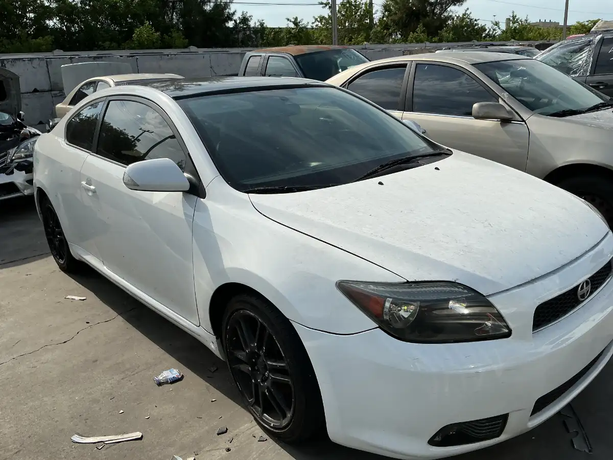 Photo of 2005 Scion Tc