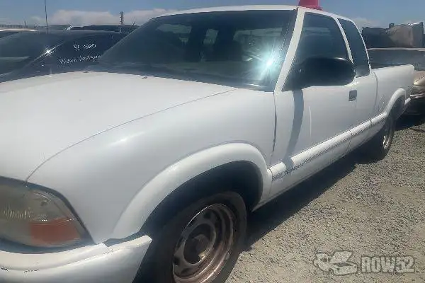 Photo of 1999 GMC Sonoma