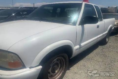 Photo of 1999 GMC Sonoma