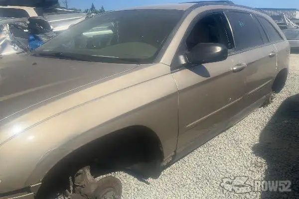 Photo of 2004 Chrysler Pacifica