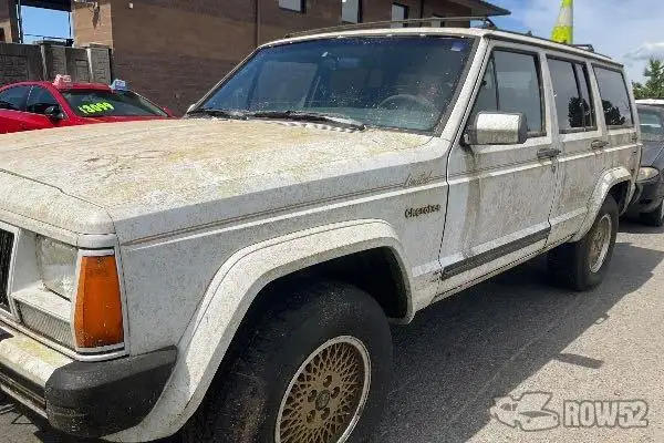 Photo of 1990 Jeep Cherokee