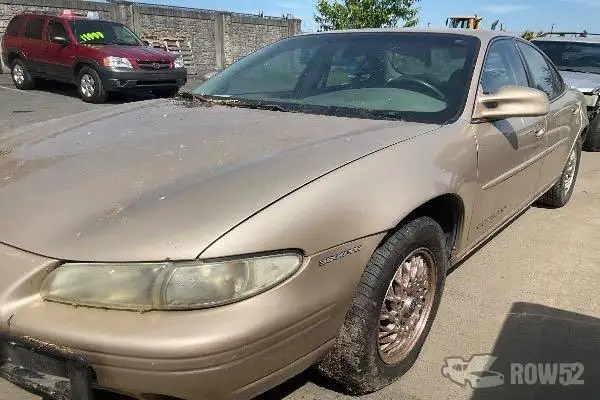 Photo of 2000 Pontiac Grand Prix