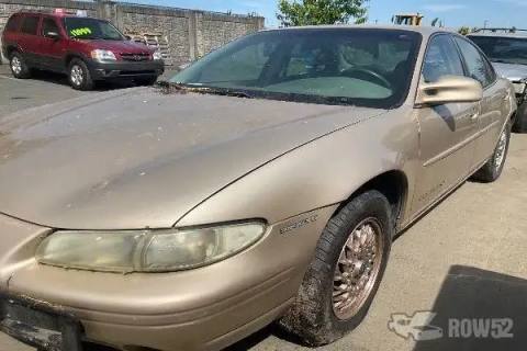 Photo of 2000 Pontiac Grand Prix