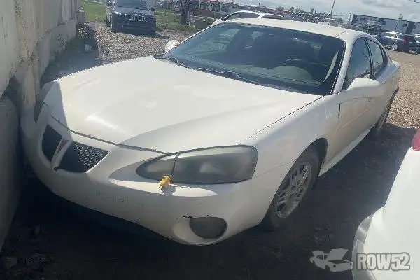 Photo of 2004 Pontiac Grand Prix