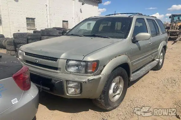 Photo of 1998 Infiniti QX4