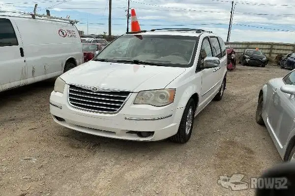 Photo of 2008 Chrysler Town & Country