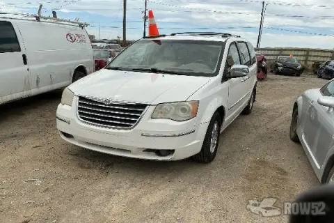 Photo of 2008 Chrysler Town & Country