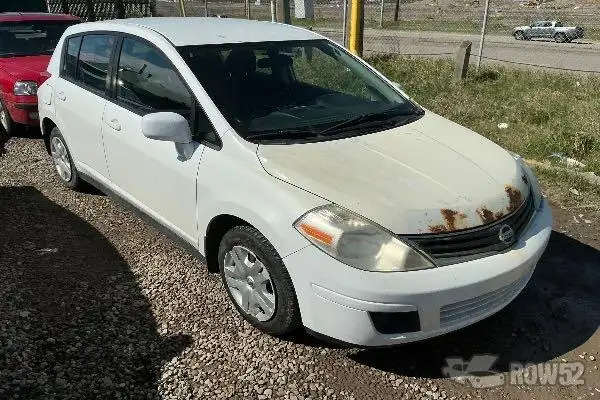 Photo of 2011 Nissan Versa