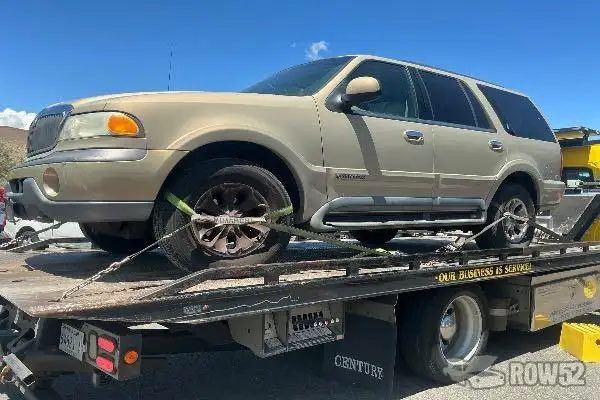 Photo of 1999 Lincoln Navigator