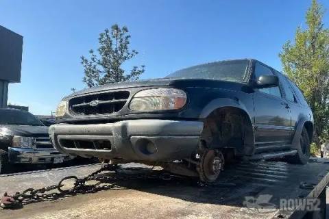 Photo of 1999 Ford Explorer