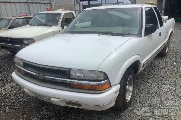 Photo of 2001 Chevrolet S10 Pickup
