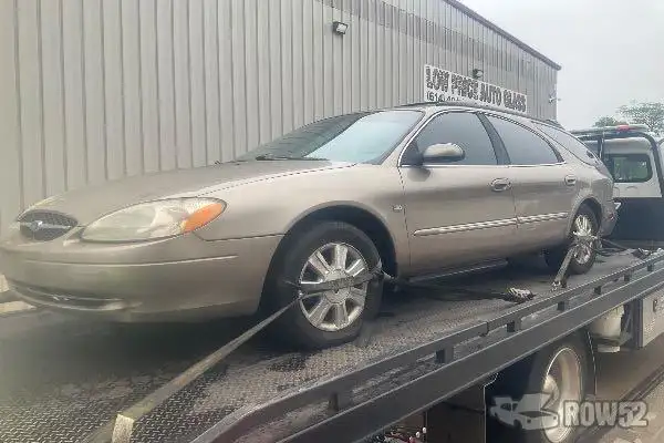 Photo of 2003 Ford Taurus Wagon