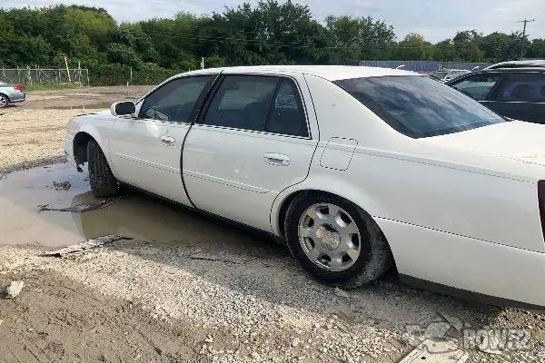 Photo of 2000 Cadillac Deville