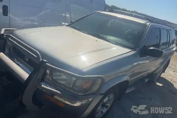 Photo of 1999 Nissan Pathfinder