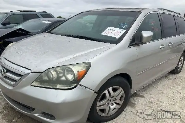 Photo of 2005 Honda Odyssey
