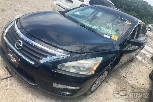 Photo of 2015 Nissan Altima