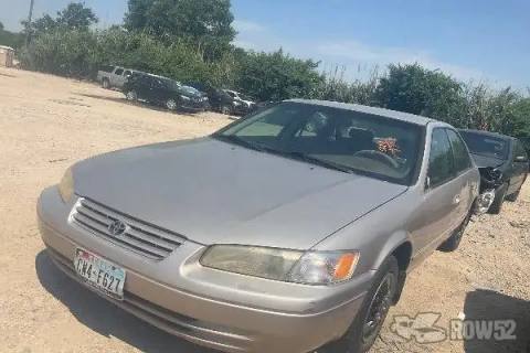 Photo of 1999 Toyota Camry