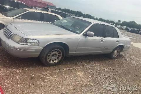 Photo of 1999 Ford Crown Victoria