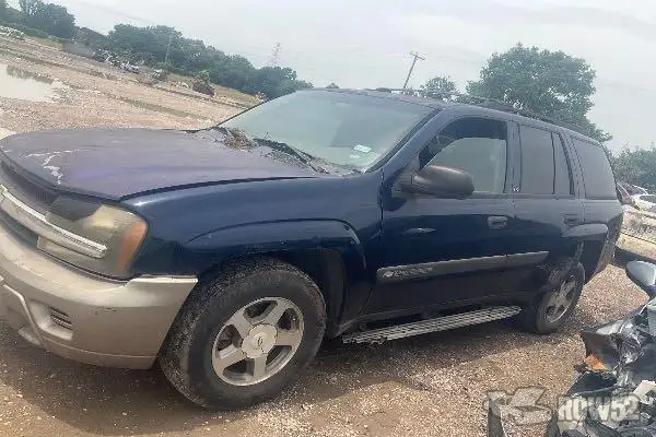 Photo of 2004 Chevrolet Trailblazer