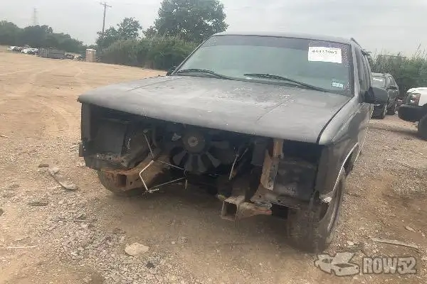 Photo of 1999 Chevrolet Suburban