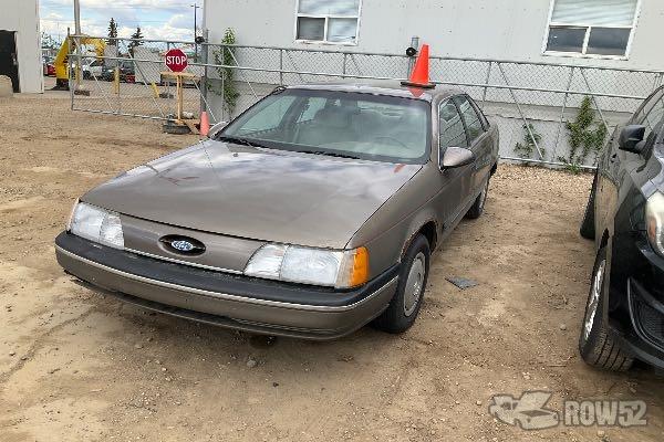 Photo of 1986 Ford Taurus