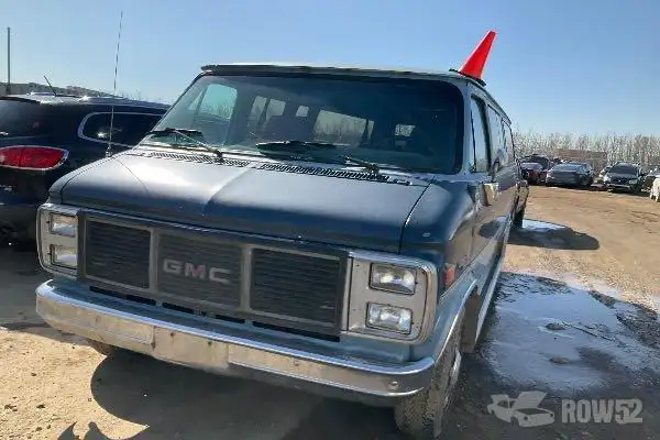 Photo of 1990 GMC Rally