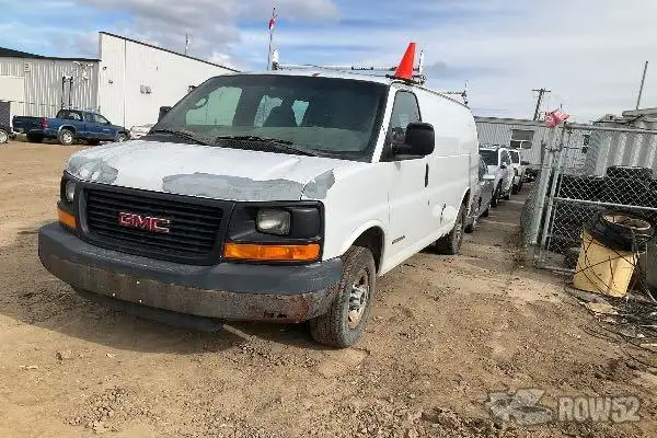 Photo of 2005 GMC Savana