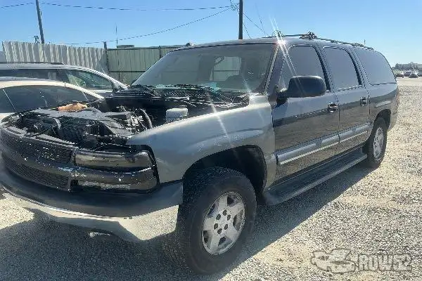 Photo of 2004 Chevrolet Suburban