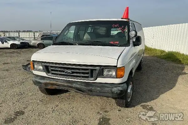 Photo of 2004 Ford Econoline