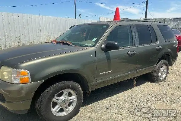 Photo of 2004 Ford Explorer