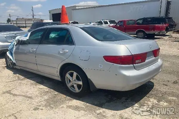 Photo of 2005 Honda Accord