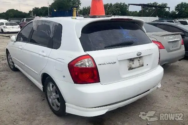Photo of 2006 Kia Spectra5