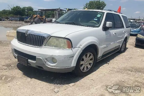 Photo of 2004 Lincoln Navigator