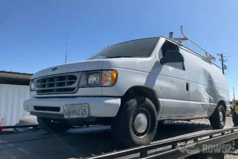 Photo of 2001 Ford Econoline