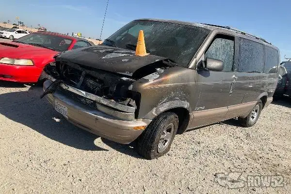 Photo of 2000 Chevrolet Astro