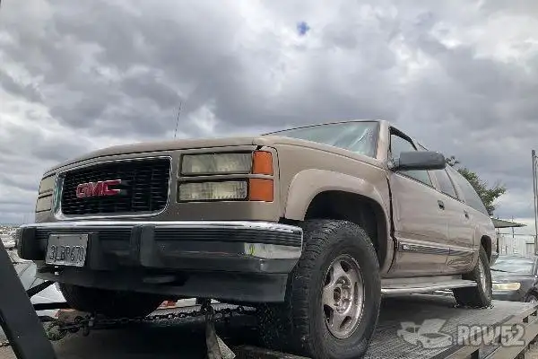 Photo of 1994 GMC Suburban