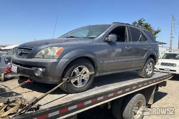 Photo of 2004 Kia Sorento