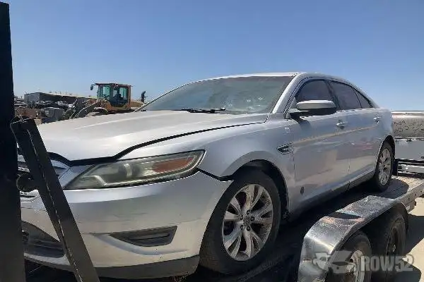 Photo of 2010 Ford Taurus