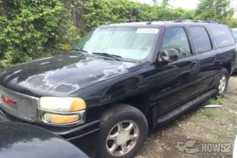 Photo of 2004 GMC Yukon Denali