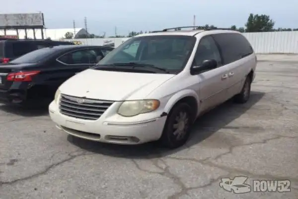 Photo of 2006 Chrysler Town & Country