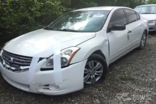 Photo of 2010 Nissan Altima