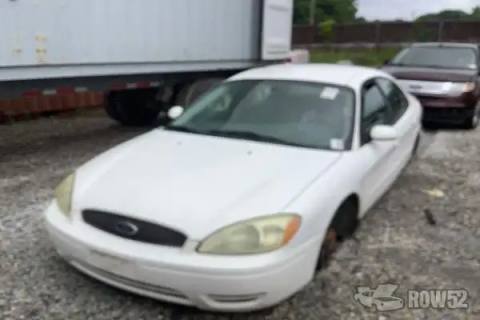 Photo of 2004 Ford Taurus