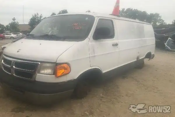 Photo of 2002 Dodge Ram Van